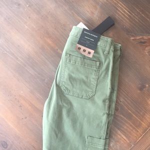 Banana Republic Sloan Stretch Cargo Chino, size 6